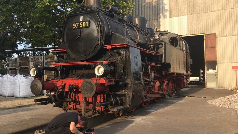 Die 97 501 von außen.