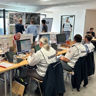 Im Ahrtal erproben rund 60 Telnehmende aus Europa den Katastrophenschutz.