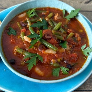 Sommerlicher Eintopf mit Bohnen und Tomaten	
