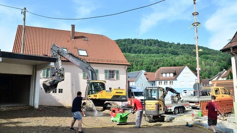 Bauarbeiter in Braunsbach auf der Baustelle