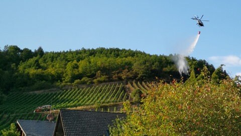 Die Feuerwehr war mit einem Hubschrauber nahe Monzingen (Landkreis Bad Kreuznach) im Einsatz. 