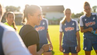 Hoffenheim Trainerin Eva-Maria Virsinger vor Testspiel gegen den SC Sand