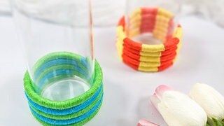 Vasen-Upcycling aus bunten Garnresten