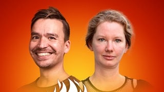 Stephanie Fuhrmann und Bob Blume auf dem Podcast-Cover von "Die Schule brennt – Mit Bob Blume"