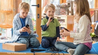 Kinder, Mikrofone