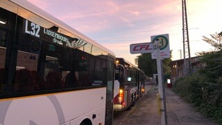 Die Bahnstrecke Trier Luxemburg wird für drei Wochen wegen Bauarbeiten auf luxemburgischer Seite gesperrt. Berufspendler können auf Ersatzbusse umsteigen.