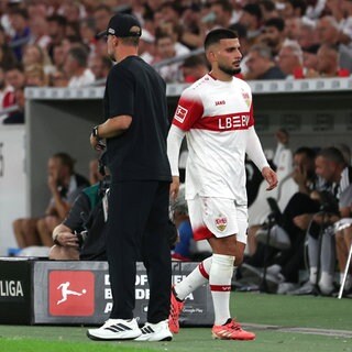 VfB-Stuttgart-Trainer Sebastian Hoeneß hat Stürmer Deniz Undav gegen Borussia Dortmund zur 64. Minute ausgewechselt.