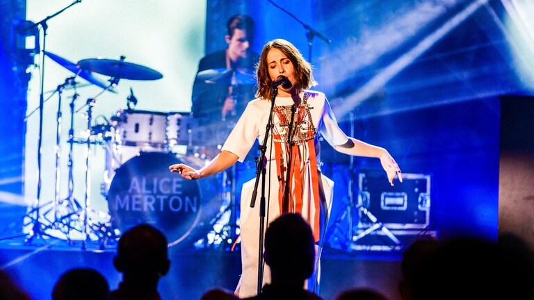 Alice Merton (2017). © SWRPaul Gärtner