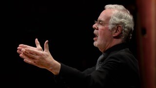Marcus Creed dirigiert das SWR Vokalensemble