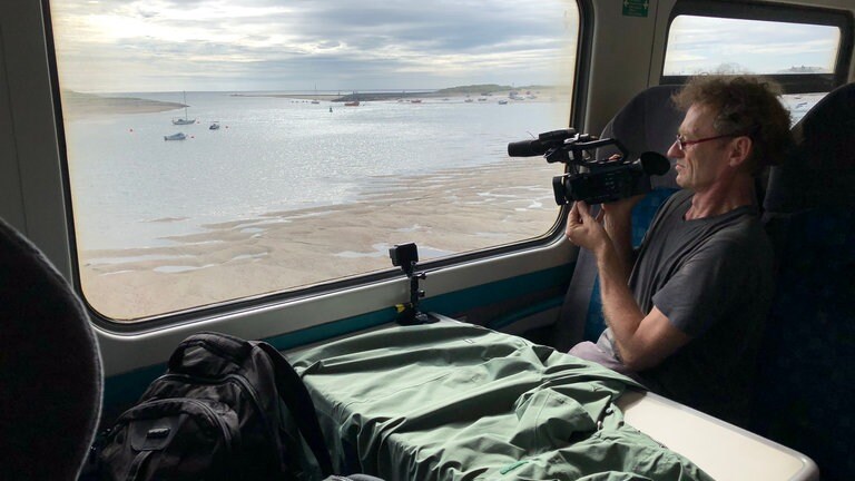 Nicht nur von der Barmouth Bridge hat man eine fantastische Aussicht. Im engen Zug ist das Drehen mit kleineren Kameras häufig von Vorteil
