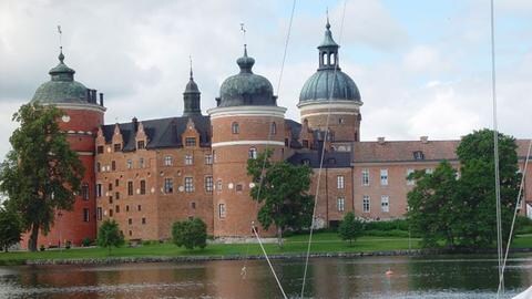 Schloß Gripsholm auf der Fahrt zum Schiffsanleger