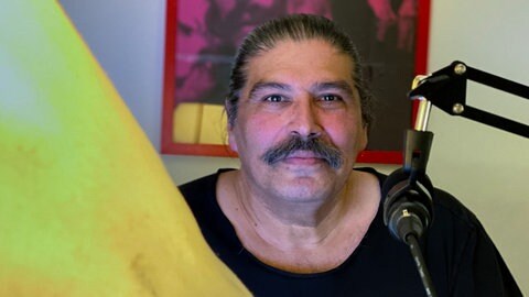 Der Rom Nedjo Osman kam vor 35 Jahren aus Mazedonien nach Deutschland und lebt heute in Köln
