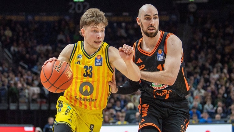 Bennet Hundt kommt vom Deutschen Meister Alba Berlin nach Trier. Er soll in der Basketball-Bundesliga als zweiter Spielmacher hinter Eli Brooks für Trier auflaufen.