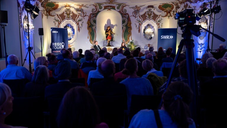 SWR Regiotour: SWR1 Leute mit OB Richard Arnold im Prediger in Schwäbisch Gmünd.