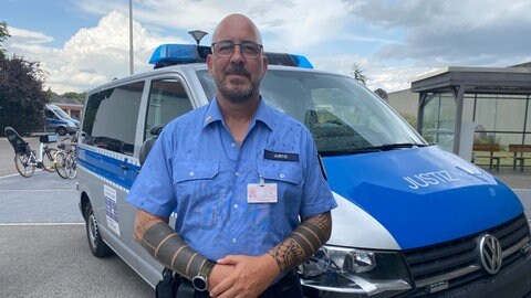 Justizvollzugsbeamter Kevin Bullock von der JVA Frankenthal: "Ich liebe meinen Job!"