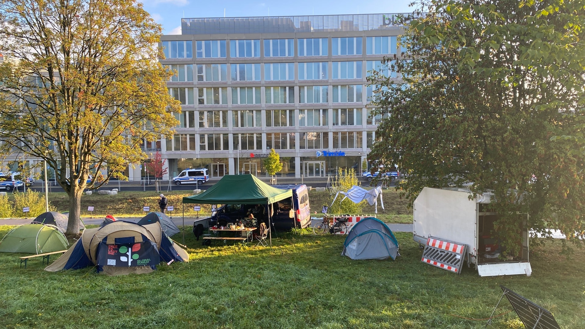 Fünf Tage Protestcamp vor israelischer Rüstungsfirma Elbit in Ulm