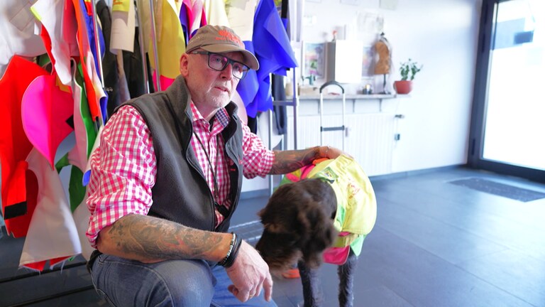 Thomas Wollin mit Jagdhund