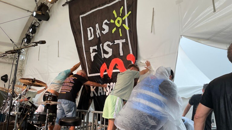 VorFest in Karlsruhe wegen Unwetter abgebrochen