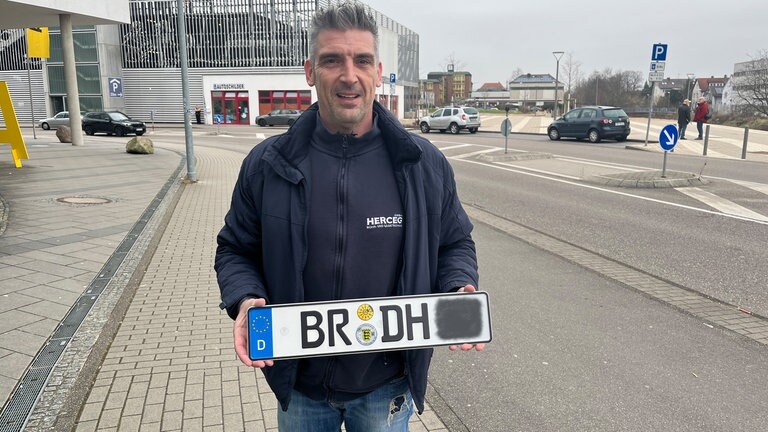 Einer der ersten, der sein BR-Nummernschild bekam, war Daniel Herceg.