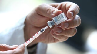 Die Polizei hat eine 44-Jährige in Heilbronn gestoppt, die in Heilbronn un dem Hohenlohekreis illegale Botox-Behandlkungen angeboten haben soll. (Symblbild)