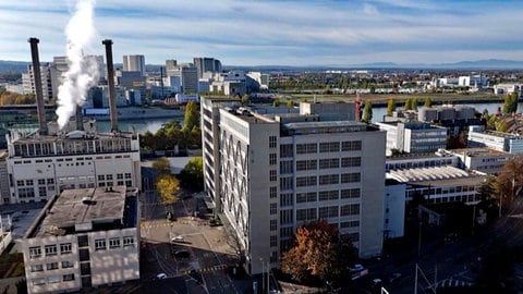 In Basel soll ein ehemaliges Industrie-Viertel zur schicken Wohngegend werden, aber in einem Gebäude wurden Reste eines giftigen Kampfstoffs gefunden