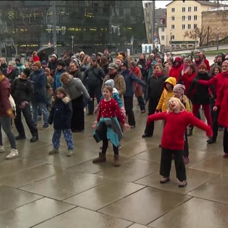 Tanzflash-Mob One Billion Rising