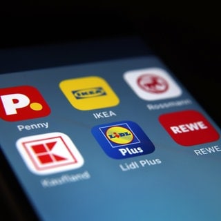 Fast alle Supermärkte setzten inzwischen auf eigene Apps und Bonusprogramme. Die werden von Kundinnen und Kunden fleißig genutzt.