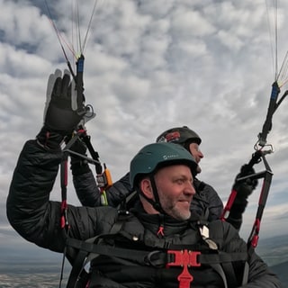 Gleitschirmflug im Südschwärzwald.