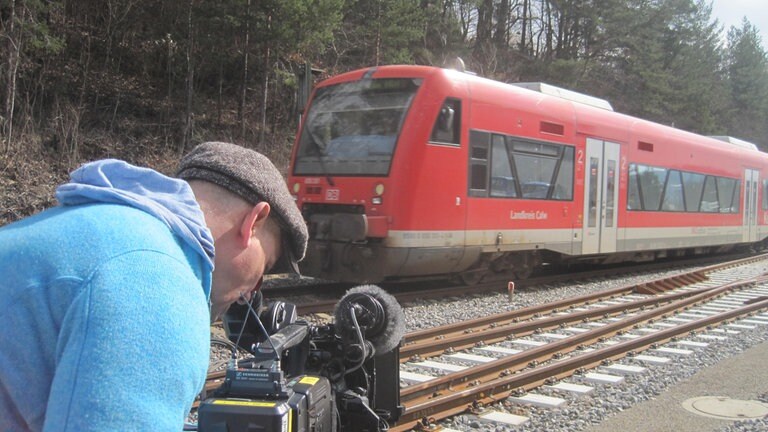 Die Schwarzwaldbahn fest im Visier: Kameramann Lorenz Pagés