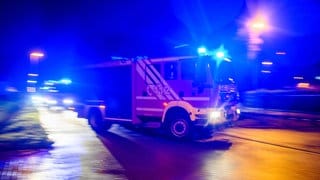 Bei einem Brand auf einem Parkplatz in Bad Mergentheim gab es einen Toten. 