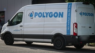 Beschwerden über die Sanierungsfirma Polygon häufen sich (hier ein Transporter des Unternehmens im Bild).