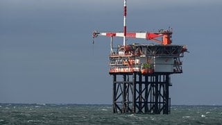 Blick auf die Bohrinsel des niederländischen Unternehmens One-Dyas in der Nordsee zur Förderung von Erdgas