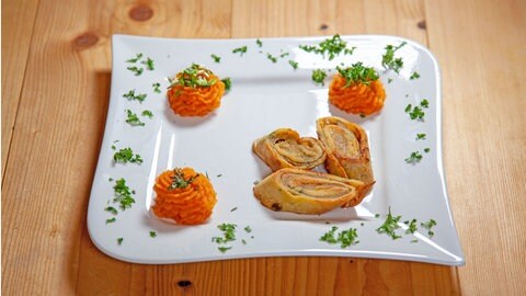 Karottenpüree mit Brätstrudel