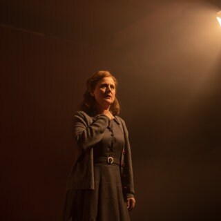 Barbara Ullmann ist Schauspielerin am Theater Trier. Sie blickt zurück auf eine Zeit, in der die Zuschauerreihen leer blieben. 