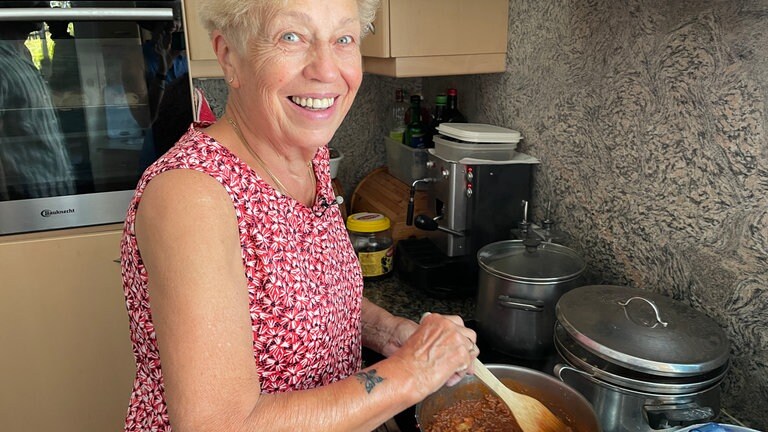 Sandro Faita und seine Nonna machen Videos für Social Media