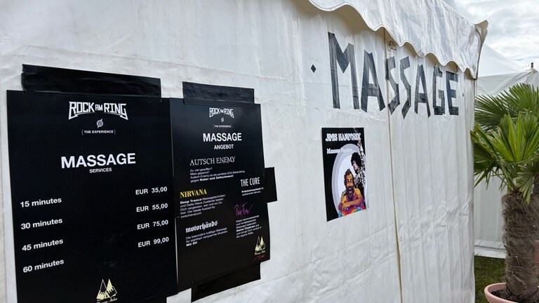 Massagezelt beim RaR-Experience Camping 