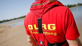 Einsatzkraft der DLRG (Symbolbild)