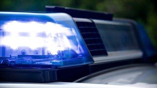 Polizei hat die Ermittlungen nach dem gewaltsamen Vorfall gegen Wahlkampf-Helfer der AfD in Tübingen aufgenommen.