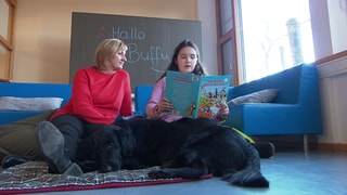 Lesestunde mit Lesehündin inder Grundschule Gundelfingen