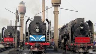 QJ im Bahnbetriebswerk