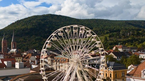 Das Weinlesefest in Neustadt mit Jahrmarkt, Weindorf Haiselscher, Spiegelpalast und w.i.n.e.FESTival