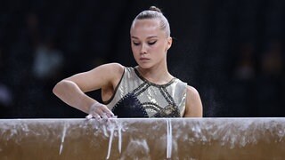 Turnerin Angelina Melnikowa bei einem Wettkampf im September 2025