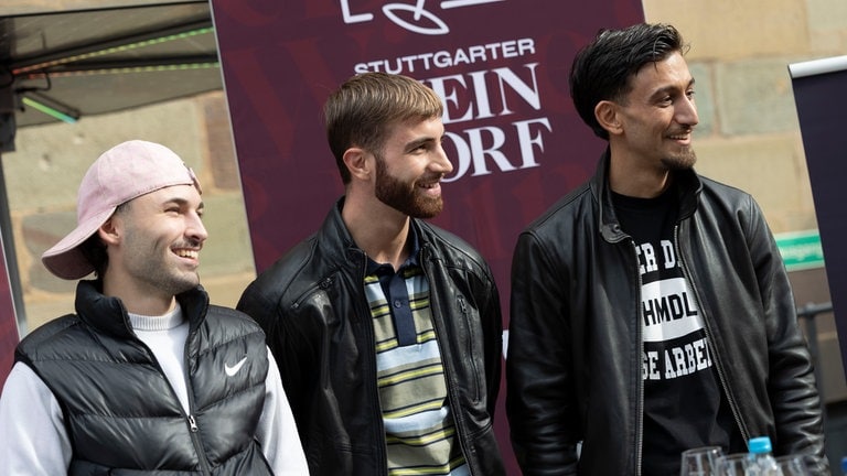 Die Rap-Gruppe "Junge Arbeiter" beim Weindorftreff Stuttgart 2026