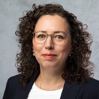 SWR-Redakteurin Filiz Kükrekol aus der SWR-Redaktion Landespolitik