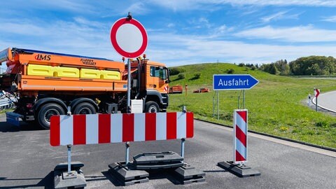 Hier wird alles vorbereitet, damit später hier die Autobahn 1 in der Eifel erweitert werden kann.