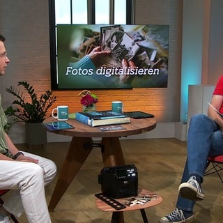 Moderator Jens Hübschen und Multimedia-Redakteur Marco Zaremba