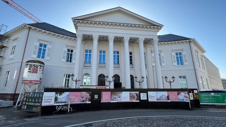 Bauwerke in Karlsruhe von Friedrich Weinbrenner: Das Markgräfliche Palais am Rondellplatz in Karlsruhe