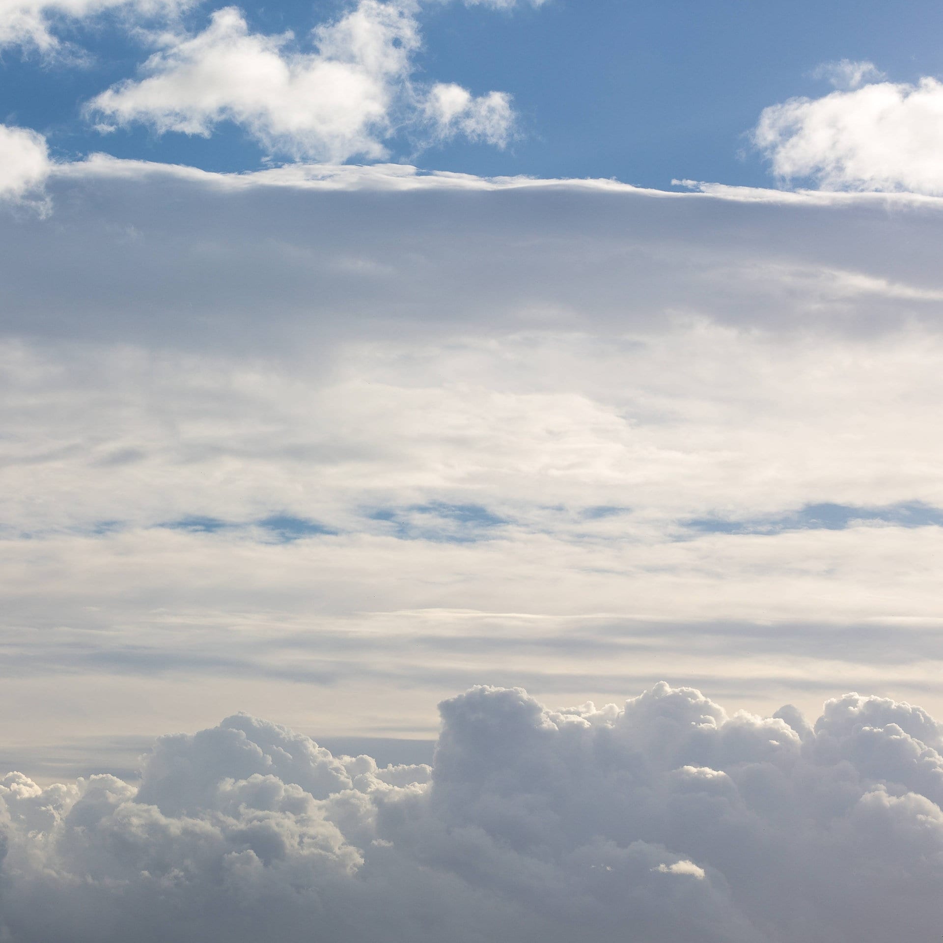 Warum bewegen sich Wolken manchmal in verschiedene Richtungen? episode artwork