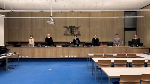 Prozessbeginn in Mannheim: Blick auf die Richterbank