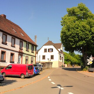 Die St. Wendeler Straße in Frohnhofen.